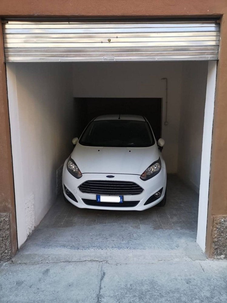 16m² Garage in Parma, Italy No. 344753