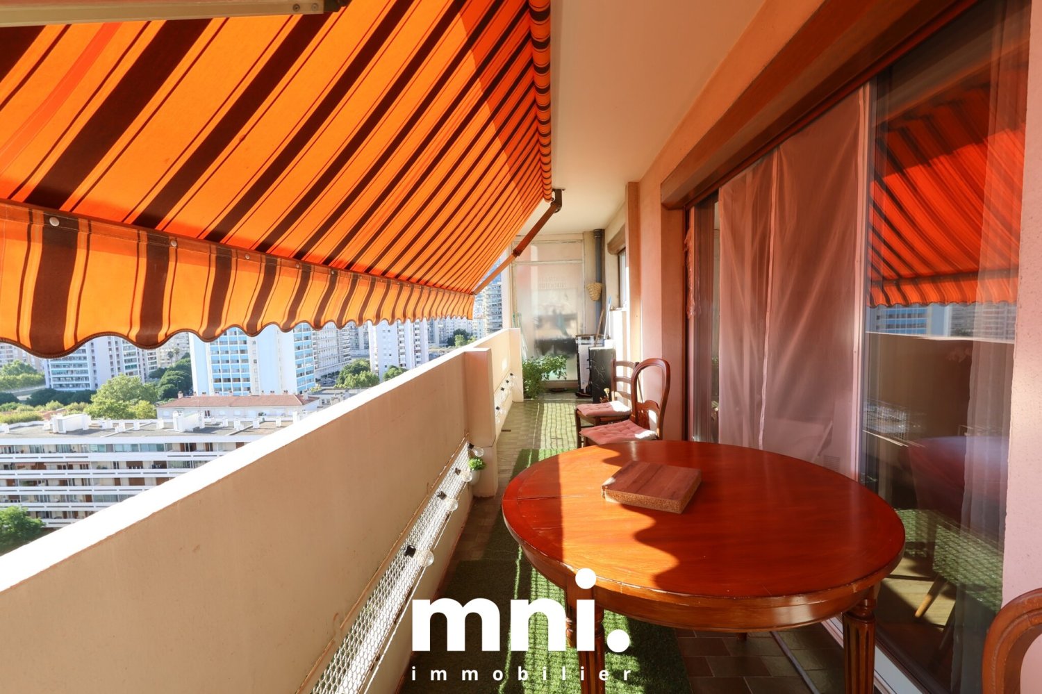 3 bedrooms Apartment in Toulon, France No. 287807