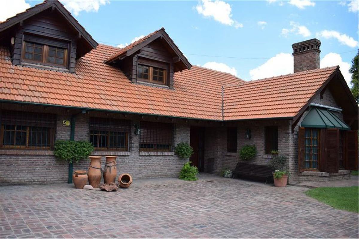 6 bedrooms House in Tigre, Argentina No. 2525