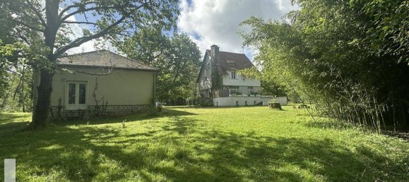 12 rooms Villa in La Ferte-Saint-Cyr, France No. 62114 3