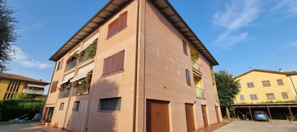 6 bedrooms Apartment in San Giorgio di Piano, Italy No. 318762 3