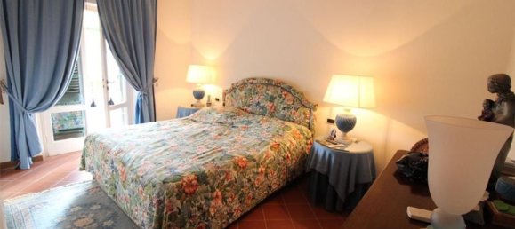 2 bedrooms Villa in Forte dei Marmi, Italy No. 371011 10