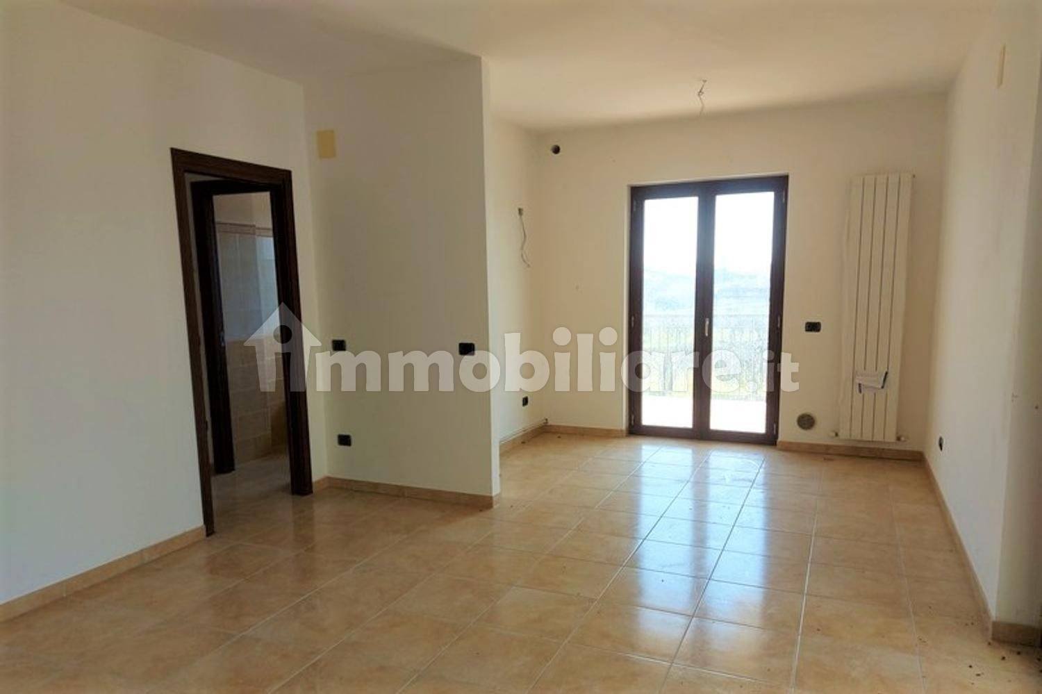 Büro in Sant'Egidio alla Vibrata, Italy 151m², Nr. 342992