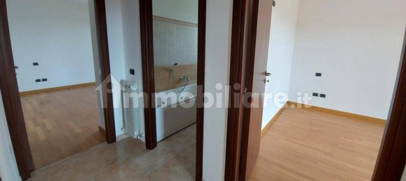 Büro in Sant'Egidio alla Vibrata, Italy 151m², Nr. 342992 8