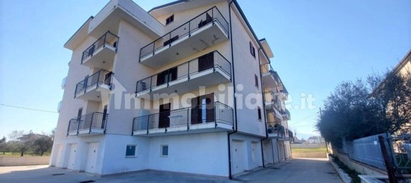 Büro in Sant'Egidio alla Vibrata, Italy 151m², Nr. 342992 15