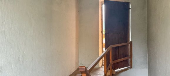 4 bedrooms House in Sovramonte, Italy No. 334483 12