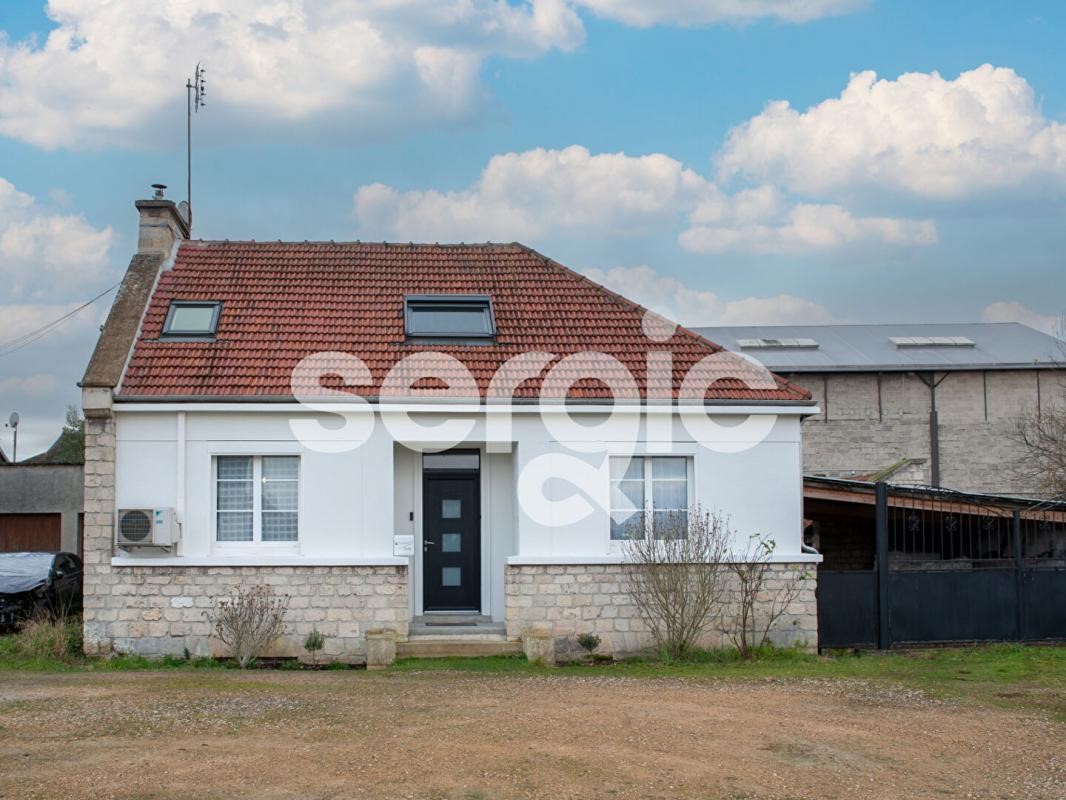 3 غرف نوم فيلا في Compiegne, France رقم 40104