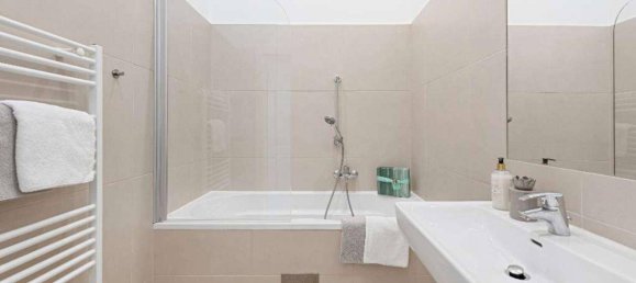 2-salle Appartement à Alsergrund, Austria No. 136592 6