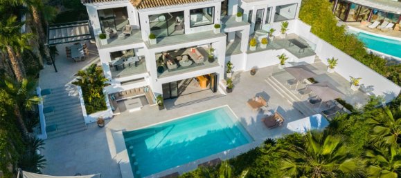 5 bedrooms Villa in Marbella, Spain No. 95221 13