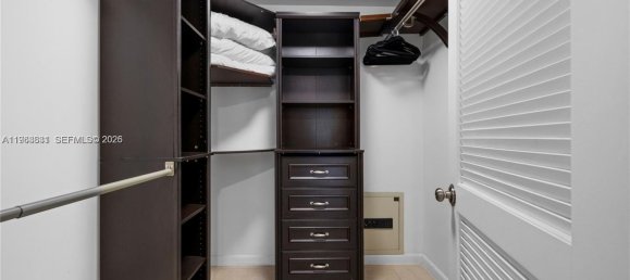 2 Schlafzimmer Gewerbliche Immobilien in Miami, USA, Nr. 615646 10