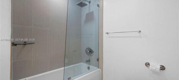 2 Schlafzimmer Gewerbliche Immobilien in Miami, USA, Nr. 615646 11