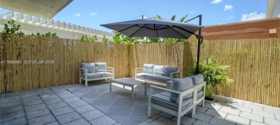 2 Schlafzimmer Gewerbliche Immobilien in Miami, USA, Nr. 615646 6