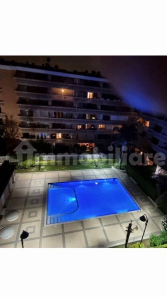 2 rooms Apartment in Rome, Italy No. 257046