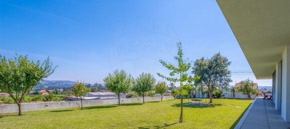 3 bedrooms House in Lousada, Portugal No. 19248 11