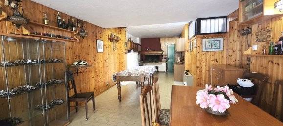 4 bedrooms Apartment in Verona, Italy No. 318188 20