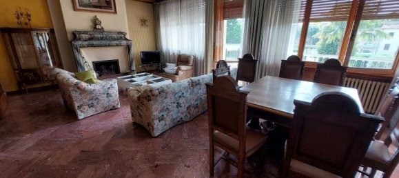 8غرفة شقة في Arezzo, Italy رقم 234918 4