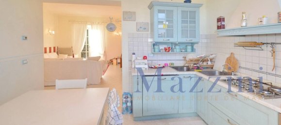 5 rooms Apartment in Forte dei Marmi, Italy No. 284337 7