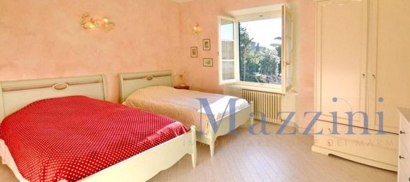 5 rooms Apartment in Forte dei Marmi, Italy No. 284337 8