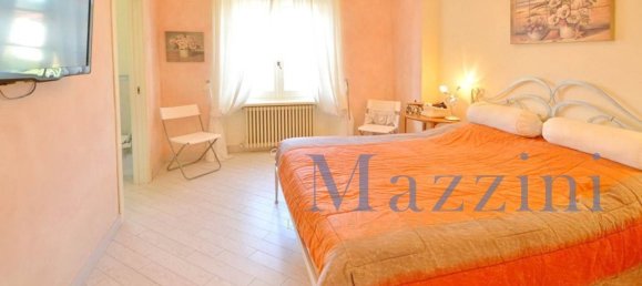 5 rooms Apartment in Forte dei Marmi, Italy No. 284337 9