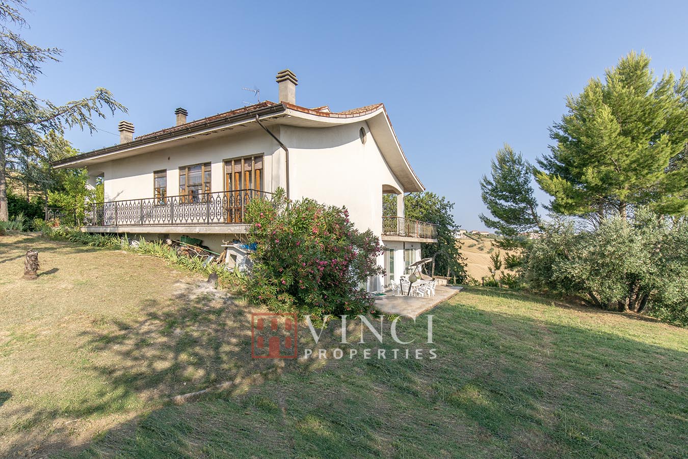 Casa de 6 dormitorios en Sant'Elpidio a Mare, Italy No. 266465