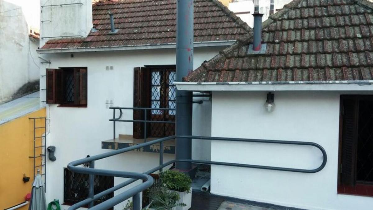 4 bedrooms House in Mar del Plata, Argentina No. 75765