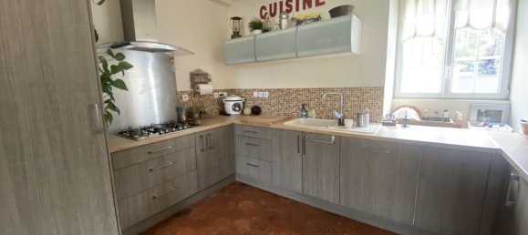 Casa de 5 dormitorios en Maintenon, France No. 59989 9