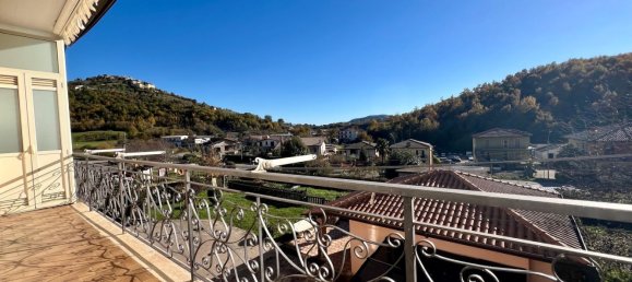 4-salle Appartement à Torre Cajetani, Italy No. 223799 12