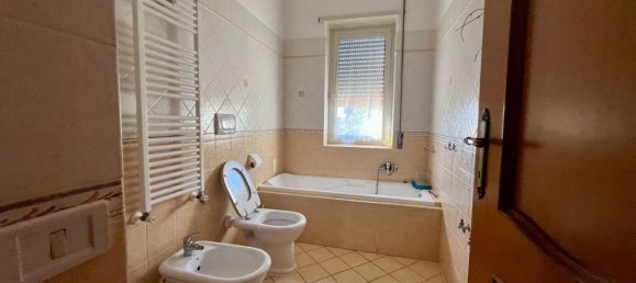 4-salle Appartement à Torre Cajetani, Italy No. 223799 24