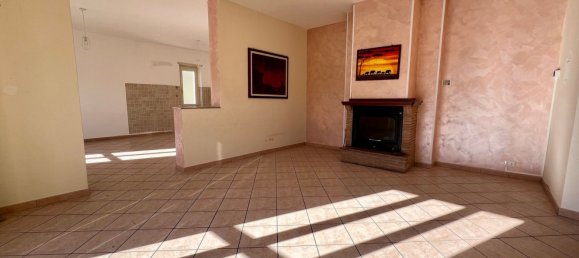 4-salle Appartement à Torre Cajetani, Italy No. 223799 9