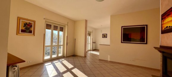 4-salle Appartement à Torre Cajetani, Italy No. 223799 8