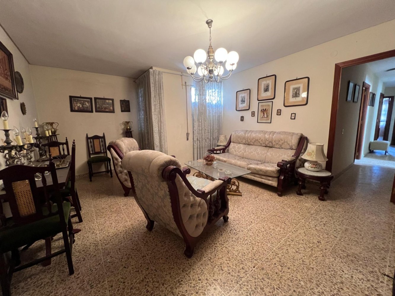 4 bedrooms Apartment in Cordoba, Spain No. 160554