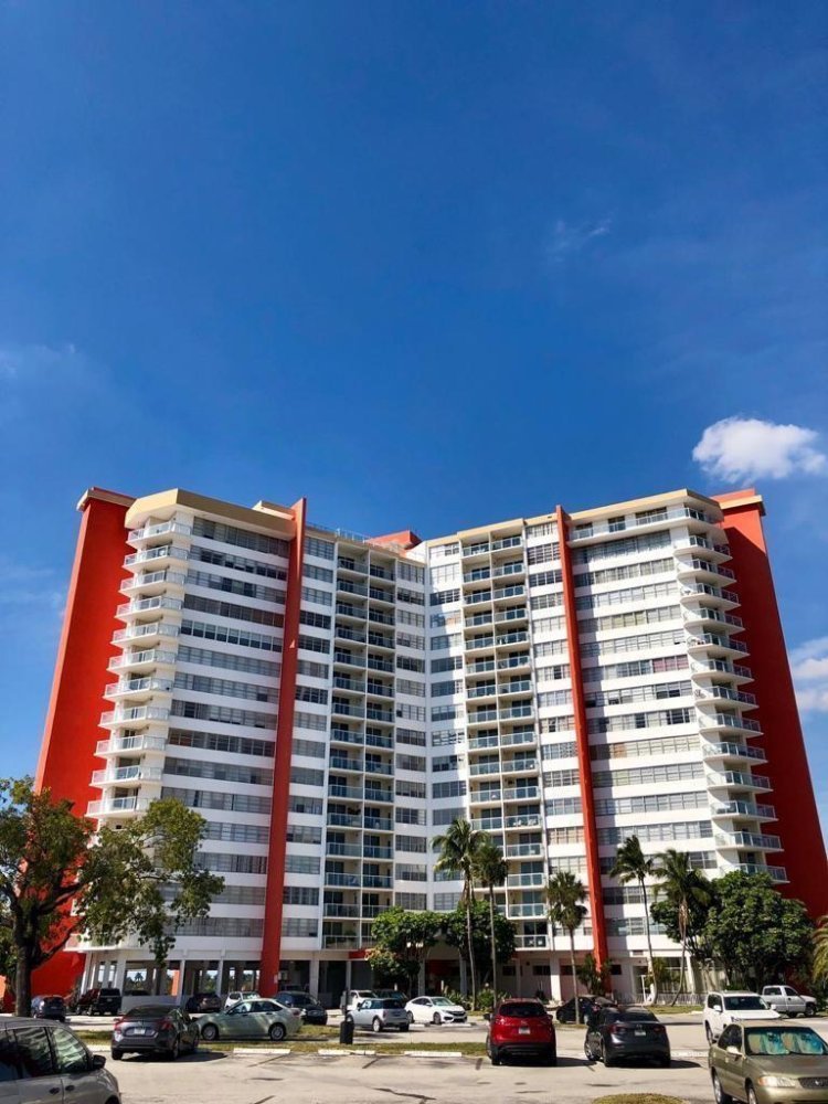1 dormitorio propiedad comercial en alquiler en Miami, Miami-Dade, Florida, USA № 613290