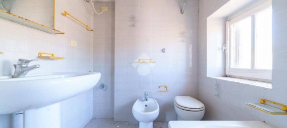 2 Schlafzimmer Haus in Tarquinia, Italy, Nr. 300593 11