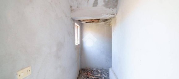 2 Schlafzimmer Haus in Tarquinia, Italy, Nr. 300593 20