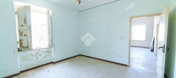 2 Schlafzimmer Haus in Tarquinia, Italy, Nr. 300593 9