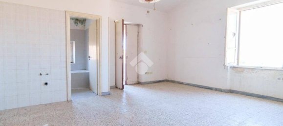 2 Schlafzimmer Haus in Tarquinia, Italy, Nr. 300593 7