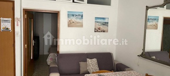 Apartamento de 1 dormitorio en Margherita di Savoia, Italy No. 348552 3