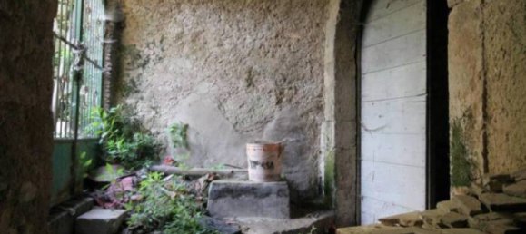 Здание с 5 комнатами в Фонтана Лири, Италия № 170003 13