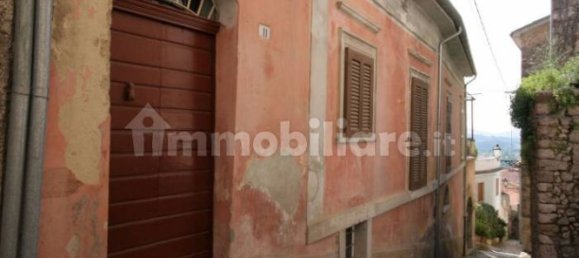 Здание с 5 комнатами в Фонтана Лири, Италия № 170003 5