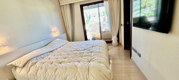 3 bedrooms Penthouse in Marbella, Spain No. 138877 16