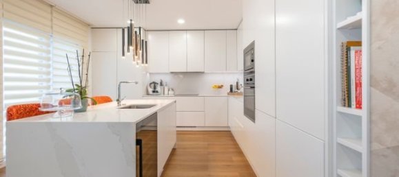 5 bedrooms Villa in Odivelas, Portugal No. 45513 8