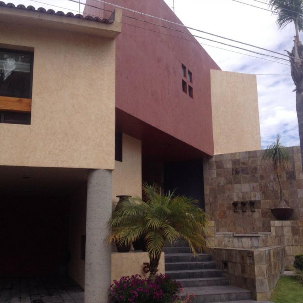3 bedrooms House in Puebla, Mexico No. 156380