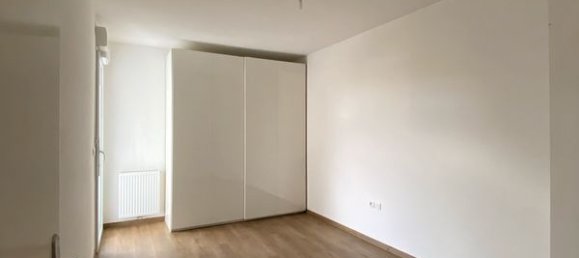2 chambres Appartement à Pessac, France No. 297791 3