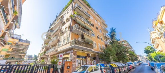 Квартира с 1 спальней в Рим, Италия № 275342 22