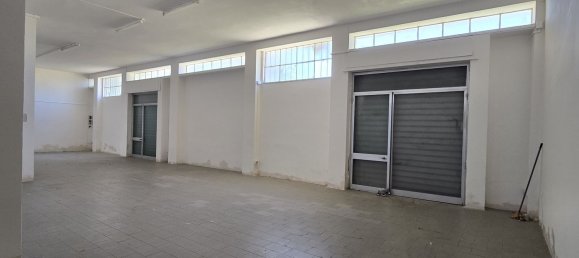 Gewerbliche Immobilie in Pescara, Italy 260m², Nr. 305260 16