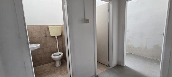 Gewerbliche Immobilie in Pescara, Italy 260m², Nr. 305260 11