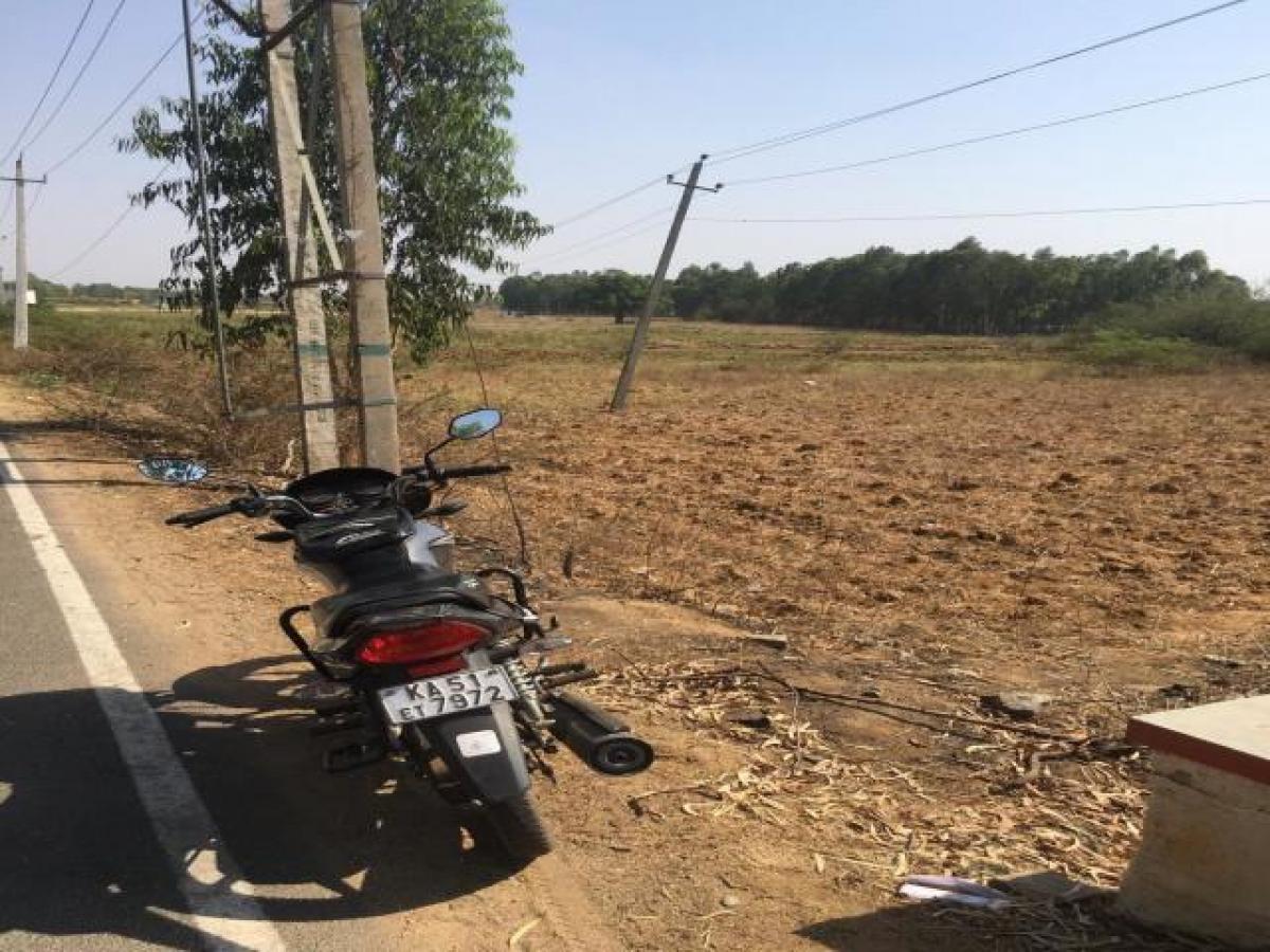  Land in Bangalore, India No. 31131