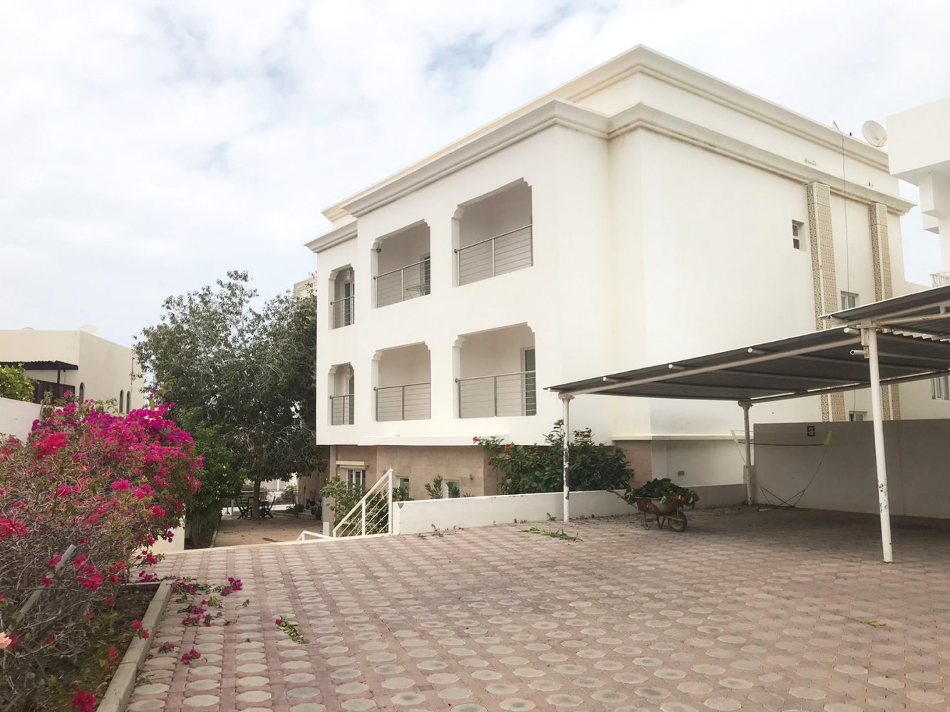 4 Schlafzimmer Doppelhaus in Muscat, Oman, Nr. 1648