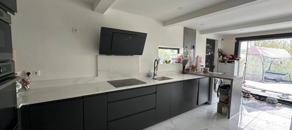 3 Schlafzimmer Haus in Montmorency, France, Nr. 334351 13