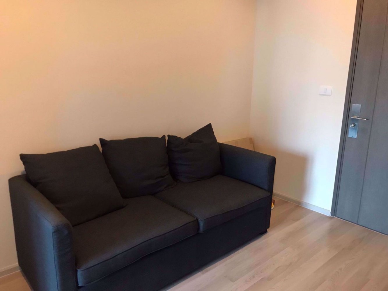 1 bedroom Condo in Huai Khwang, Thailand No. 9361